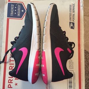 Nike | Women’s Flex Experience RN 5